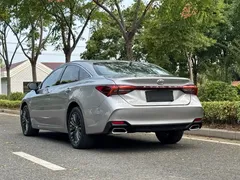 2022 Toyota Avalon 2.0L XLE Premium — фото 8