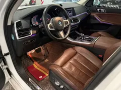 2021 BMW X5 xDrive40i M, белый — фото 6