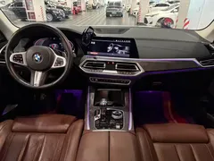 2021 BMW X5 xDrive40i M, белый — фото 7