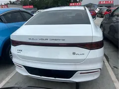 2024 BYD Qin PLUS DM-i 55KM, белый — фото 12