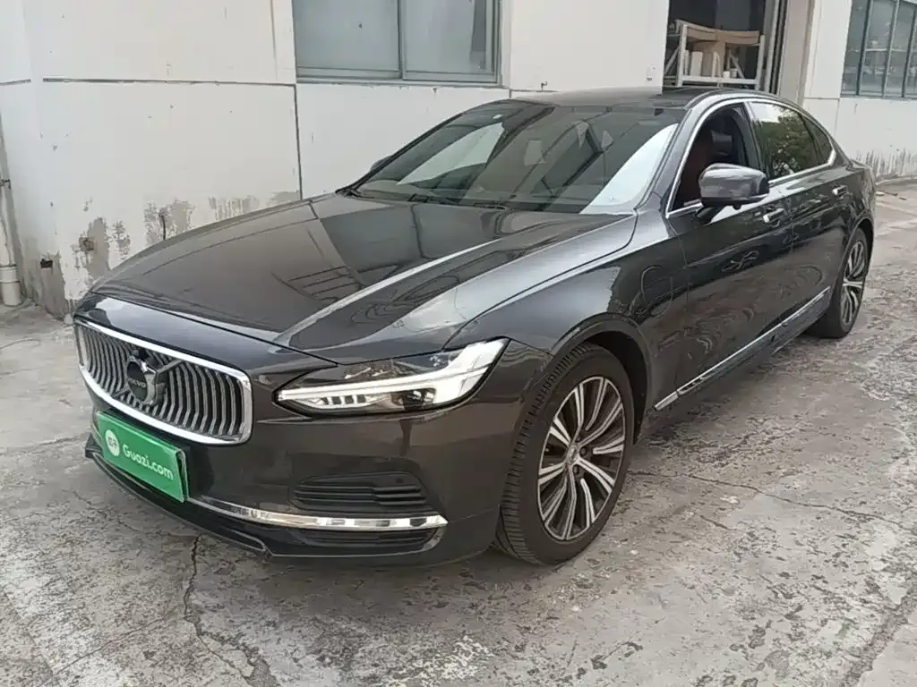2021 Volvo S90 Hybrid T8 E Hybrid Luxury