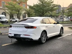 2023 Geely Preface 1.5TD, белый — фото 14