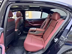 2023 BMW 5 Series 530Li Premium M Sport Package, чёрный — фото 5
