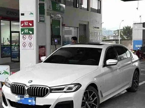 2021 BMW 5 Series 530Li Premium M Sport Package