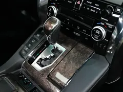 2021 Toyota Alphard Hybrid 2.5L Premium, чёрный — фото 27