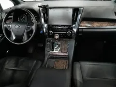 2021 Toyota Alphard Hybrid 2.5L Premium, чёрный — фото 31
