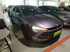 2025 BYD Qin PLUS DM-i 55KM — фото 4