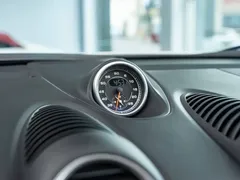 2022 Porsche 718 Boxster T 2.0T, белый — фото 13