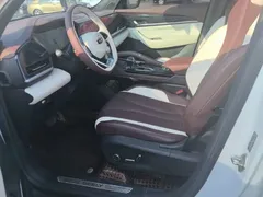 2021 Geely Monjaro 2.0TD DCT EVO 2WD Premium, белый — фото 11
