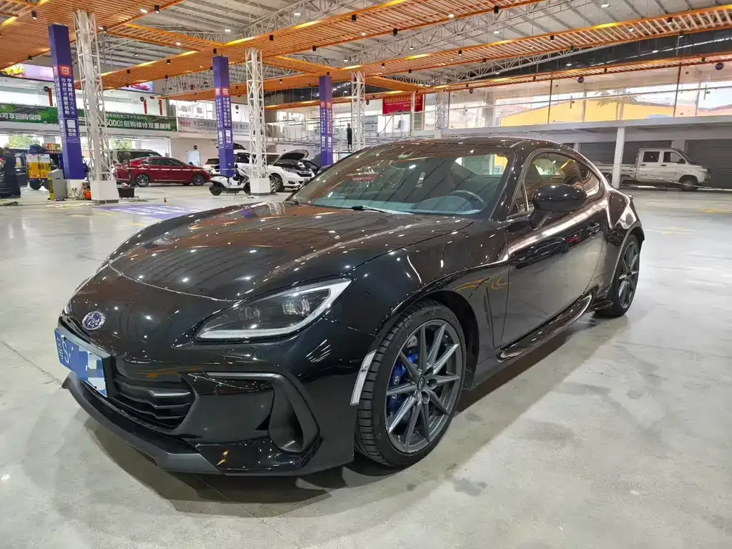 2023 Subaru BRZ 2.4L MT 10