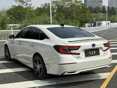 2022 Honda Accord 2.0L, белый — фото 10