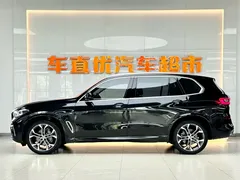2022 BMW X5 30Li Premium M Sport Package, чёрный — фото 4