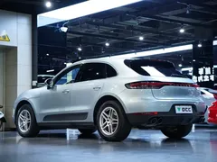2021 Porsche Macan 2.0T — фото 12