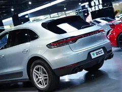 2021 Porsche Macan 2.0T — фото 13