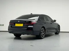 2022 BMW 5 Series 530i Fashion M Sport Package, чёрный — фото 6