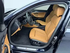 2022 BMW 5 Series 530i Fashion M Sport Package, чёрный — фото 10