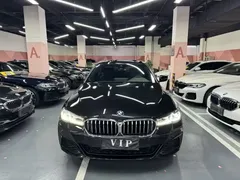 2021 BMW 5 Series 530Li M, чёрный — фото 2