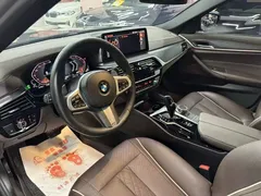 2021 BMW 5 Series 530Li M, чёрный — фото 4