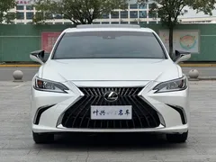 2023 Lexus ES 200, белый — фото 3
