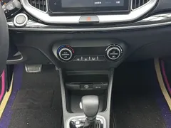 2021 Kia Yipao 1.4L CVT, белый — фото 16