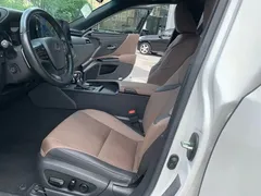 2022 Lexus ES 300h Premium, белый — фото 9