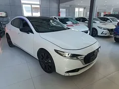 2023 Mazda 3 2.0L AT, белый — фото 4