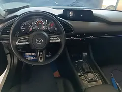 2023 Mazda 3 2.0L AT, белый — фото 10