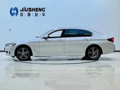 2023 BMW 5 Series 530Li, белый — фото 3
