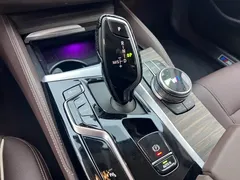2023 BMW 5 Series 530Li, белый — фото 17