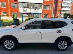 2022 Nissan X-Trail 2.0L 2WD Premium, белый — фото 3