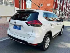 2022 Nissan X-Trail 2.0L 2WD Premium, белый — фото 12