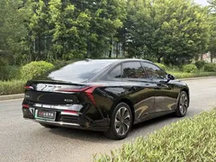 2025 Hongqi 05 550, чёрный — фото 5