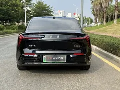 2025 Hongqi 05 550, чёрный — фото 6
