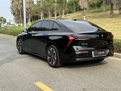 2025 Hongqi 05 550, чёрный — фото 7
