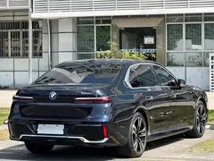 2023 BMW 7 Series 740Li Leading M Sport Package, чёрный — фото 4