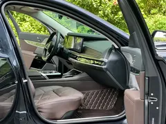 2023 BMW 7 Series 740Li Leading M Sport Package, чёрный — фото 11