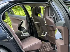 2023 BMW 7 Series 740Li Leading M Sport Package, чёрный — фото 12