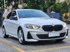 2023 BMW 1 Series 120i M, белый — фото 3