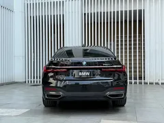 2021 BMW 7 Series 740Li Leading M Sport Package, чёрный — фото 14