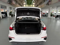 2023 Audi A3L Limousine 35 TFSI, белый — фото 6