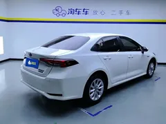 2021 Toyota Corolla 1.8L E-CVT, белый — фото 3