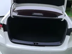2021 Toyota Corolla 1.8L E-CVT, белый — фото 4