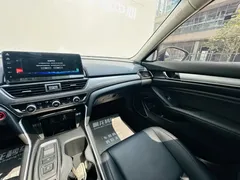 2022 Honda Accord 2.0L Hybrid, чёрный — фото 23