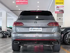 2021 Volkswagen Touareg 3.0TSI — фото 3