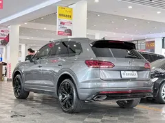 2021 Volkswagen Touareg 3.0TSI — фото 4