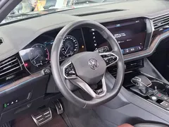 2021 Volkswagen Touareg 3.0TSI — фото 5