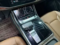 2021 Audi Q7 55 TFSI quattro S line, чёрный — фото 20