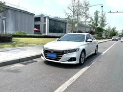2022 Honda Accord 260TURBO Luxury, белый — фото 1