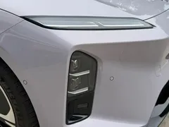 2025 Nio ET5T 75kWh Touring — фото 10