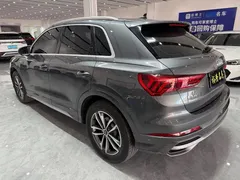 2022 Audi Q3 35 TFSI Sport — фото 4